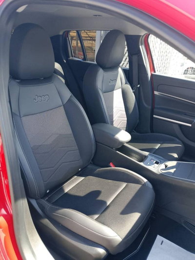 Jeep Avenger 1.2 turbo Summit fwd 100cv (13)