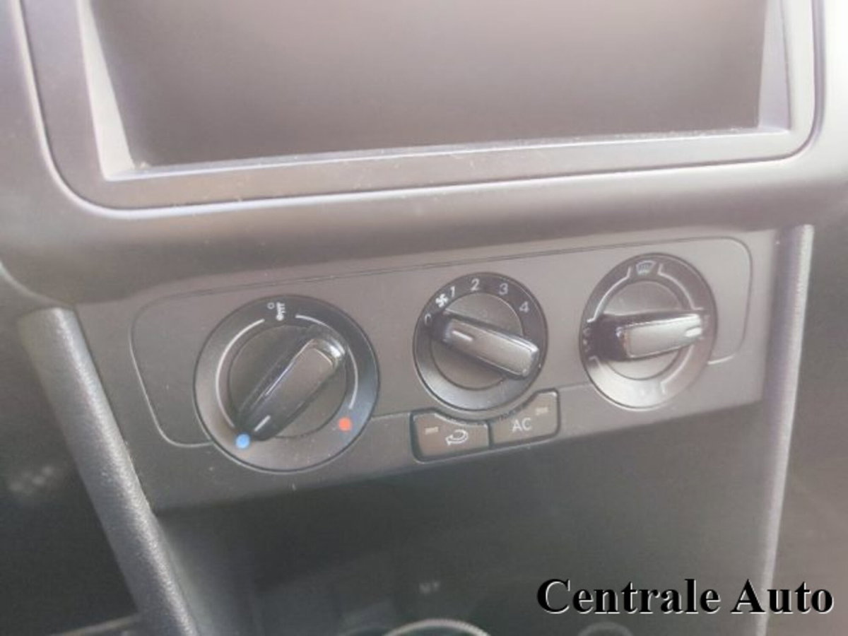 Volkswagen Polo 1.2 5 porte Trendline (15)
