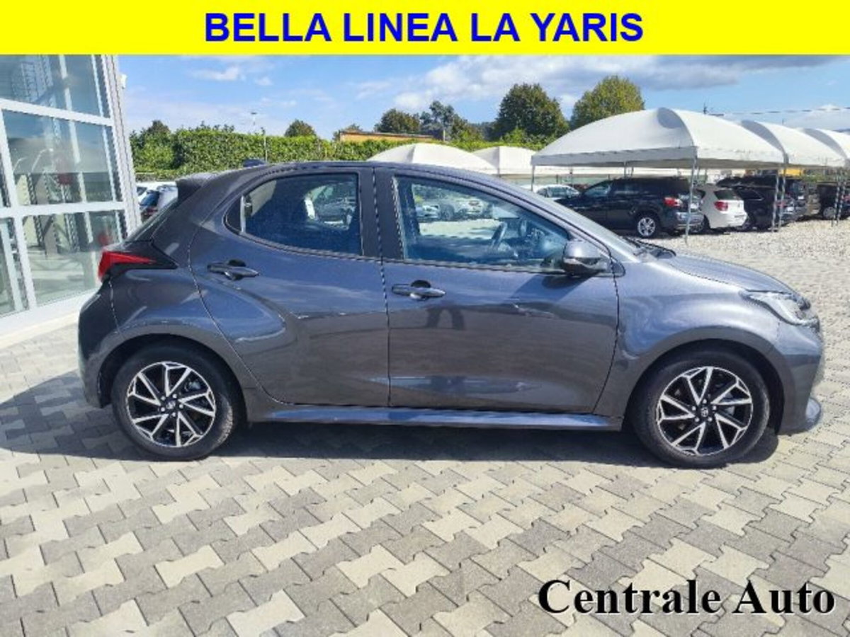 Toyota Yaris 1.5 Hybrid 5 porte Lounge (17)