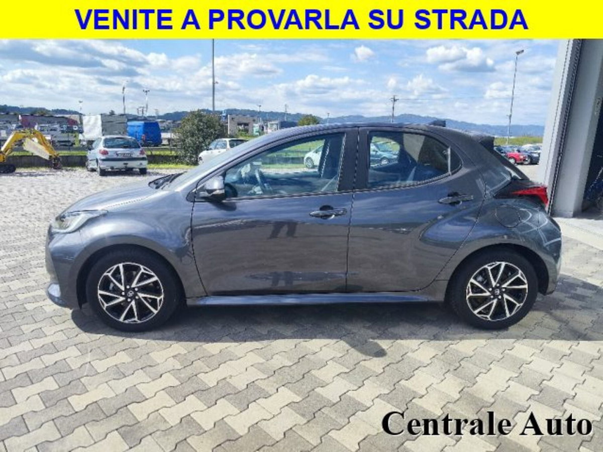 Toyota Yaris 1.5 Hybrid 5 porte Lounge (20)