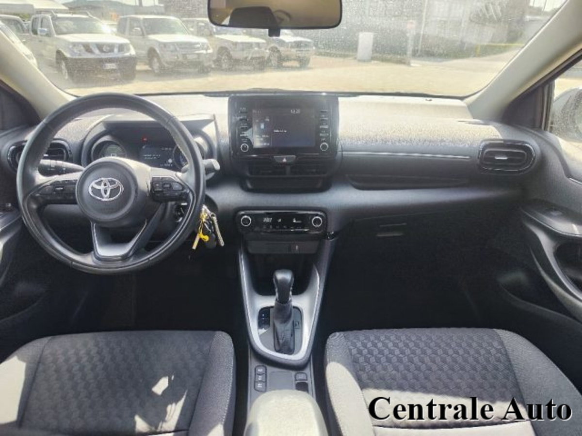 Toyota Yaris Cross 1.5 Hybrid 5p. E-CVT Lounge (12)