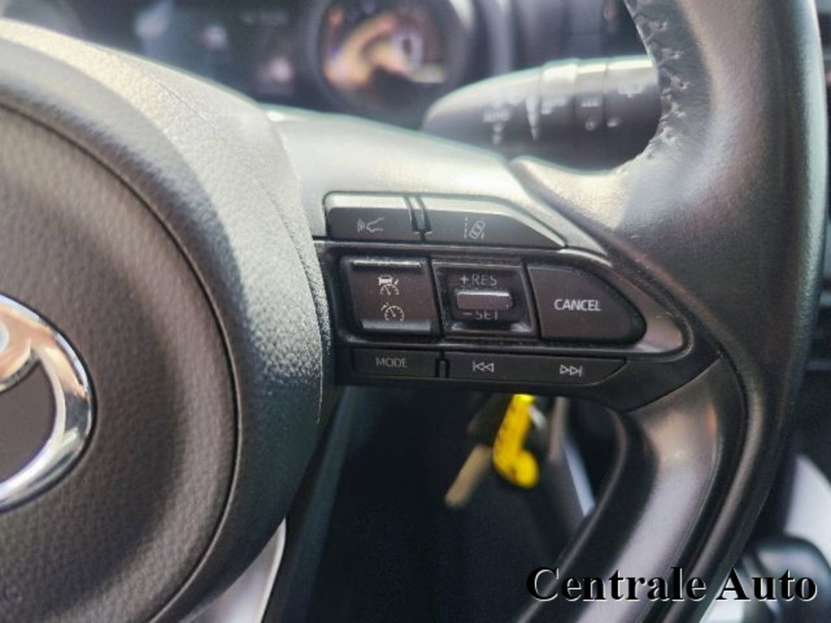 Toyota Yaris Cross 1.5 Hybrid 5p. E-CVT Lounge (15)