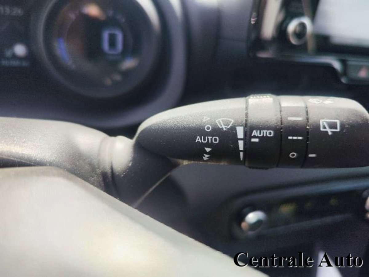 Toyota Yaris Cross 1.5 Hybrid 5p. E-CVT Lounge (18)