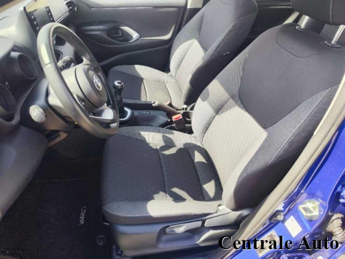Toyota Yaris 1.0 5 porte Trend (10)