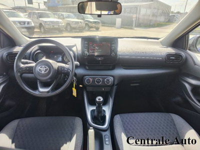 Toyota Yaris 1.0 5 porte Trend (12)