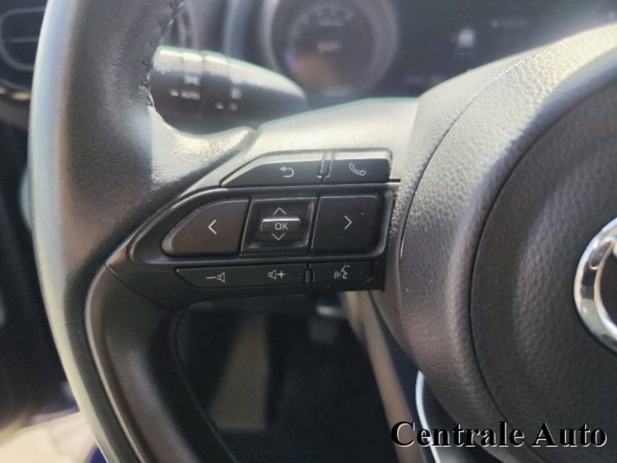 Toyota Yaris 1.0 5 porte Trend (14)