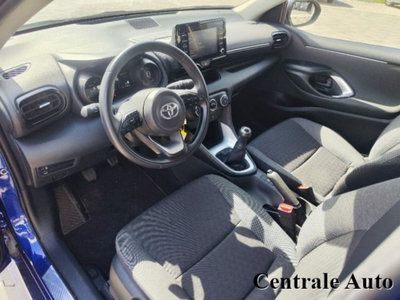 Toyota Yaris 1.0 5 porte Trend (9)