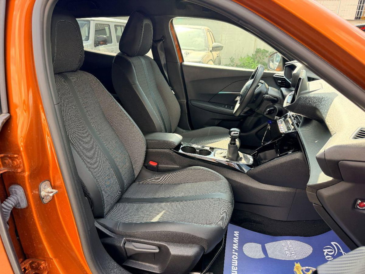 Peugeot 2008 PureTech 100 S&S Allure Pack (11)
