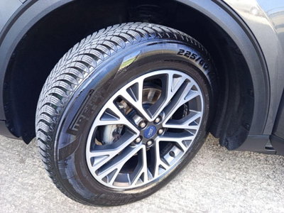 Ford Kuga 1.5 TDCI 120 CV S&S 2WD Plus (12)