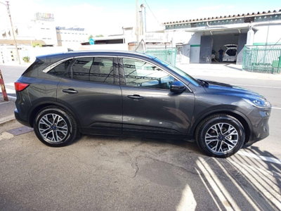 Ford Kuga 1.5 TDCI 120 CV S&S 2WD Plus (8)
