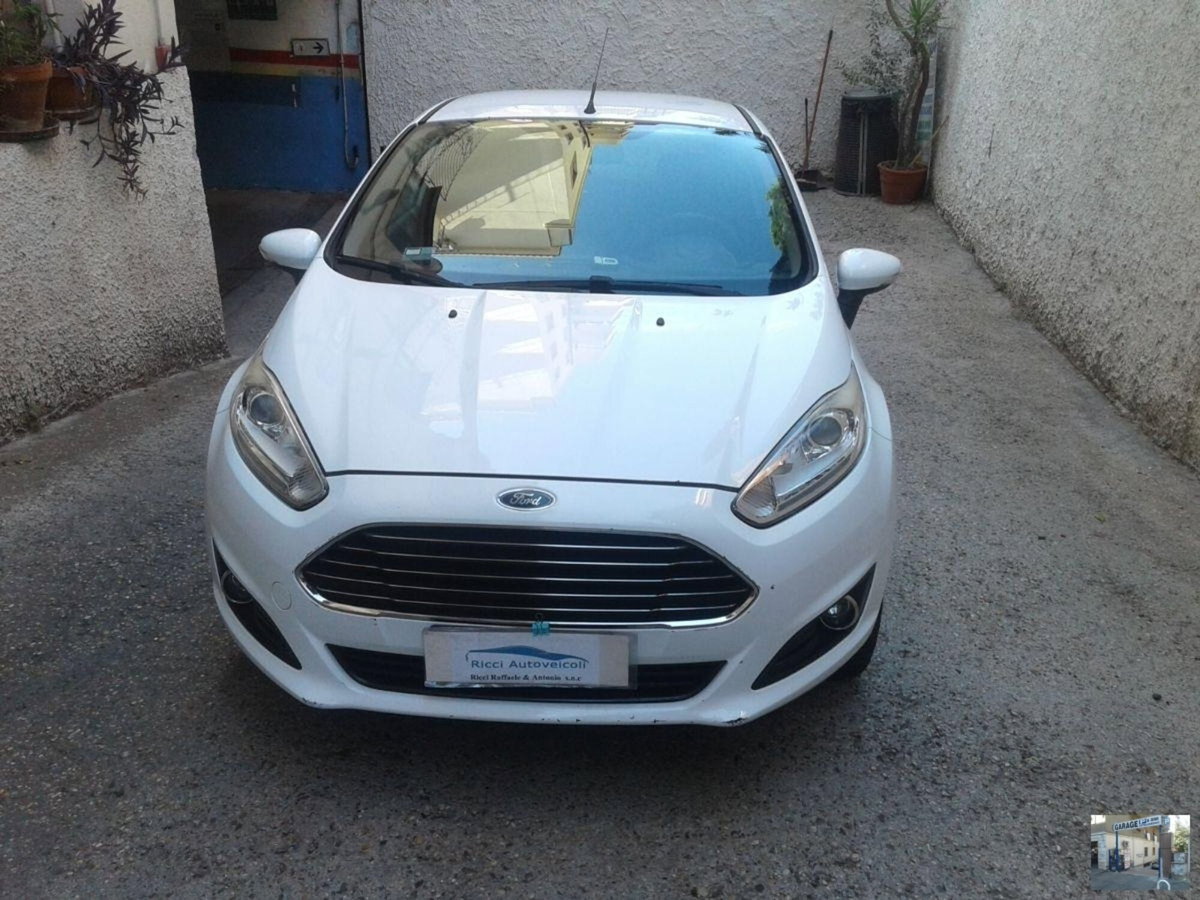 Ford Fiesta 1.6 TDCi 95CV 3 porte Titanium