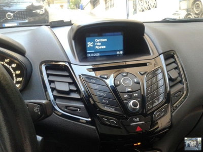 Ford Fiesta 1.6 TDCi 95CV 3 porte Titanium (12)