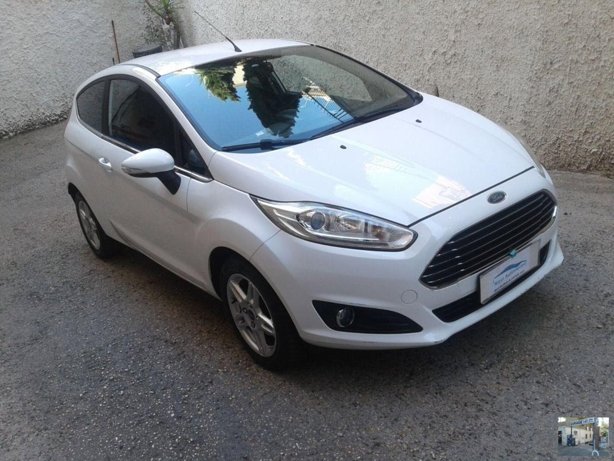 Ford Fiesta 1.6 TDCi 95CV 3 porte Titanium (16)