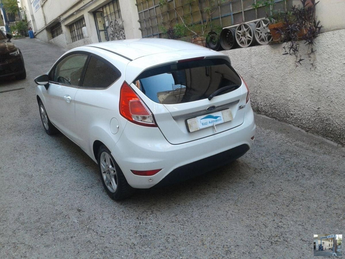 Ford Fiesta 1.6 TDCi 95CV 3 porte Titanium (3)