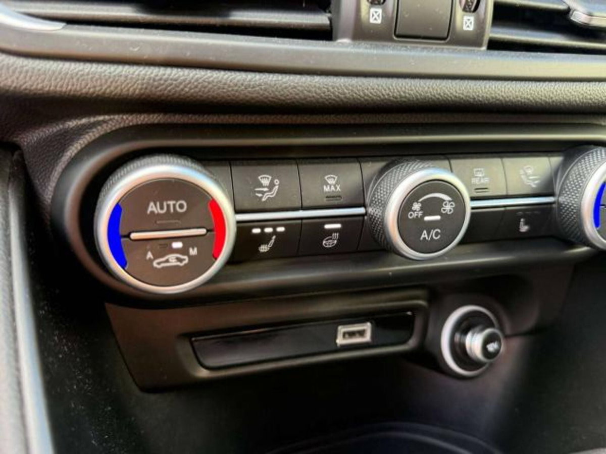 Alfa Romeo Giulia 2.0 t Veloce Q4 280cv auto (11)