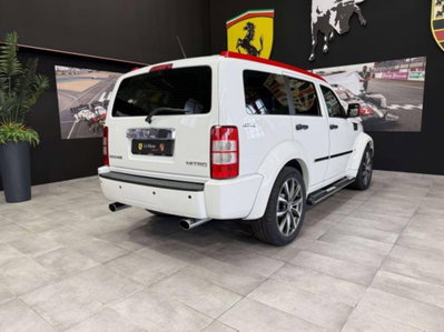 Dodge Nitro 4.0 R/T 4WD (5)