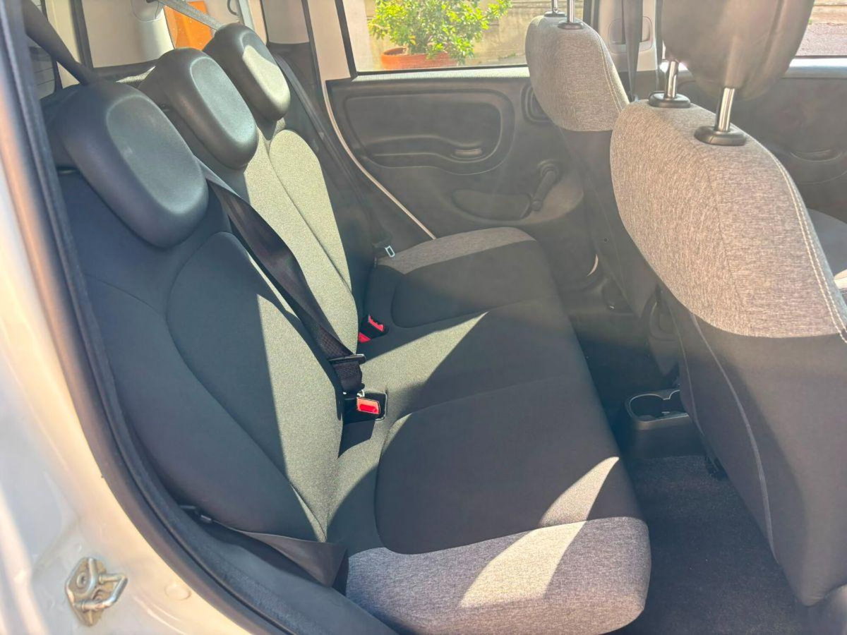 Fiat Panda 1.0 FireFly S&S Hybrid City Cross (6)