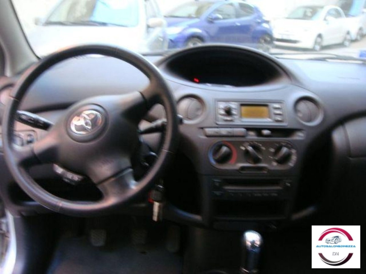 Toyota Yaris 16V cat 5 porte Expo Clima (10)