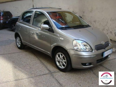 Toyota Yaris 16V cat 5 porte aut. Sol usata