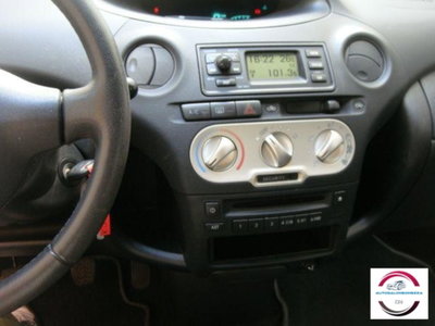 Toyota Yaris 16V cat 5 porte aut. Sol (11)