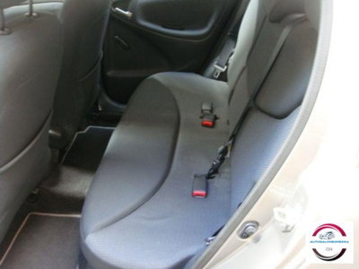 Toyota Yaris 16V cat 5 porte aut. Sol (6)