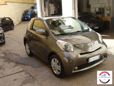 Toyota iQ 1.0 CVT Lounge usata
