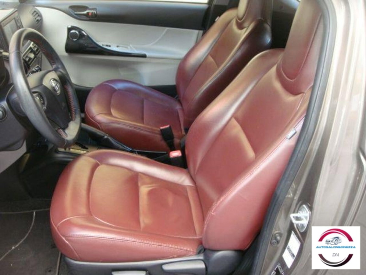 Toyota iQ 1.0 CVT Lounge (11)