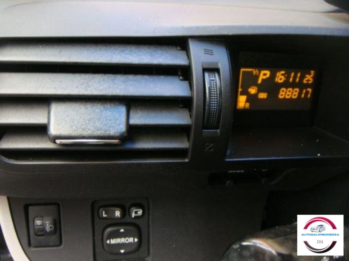 Toyota iQ 1.0 CVT Lounge (15)
