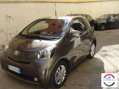 Toyota iQ 1.0 CVT Lounge (2)
