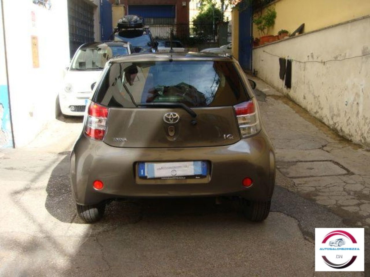 Toyota iQ 1.0 CVT Lounge (4)