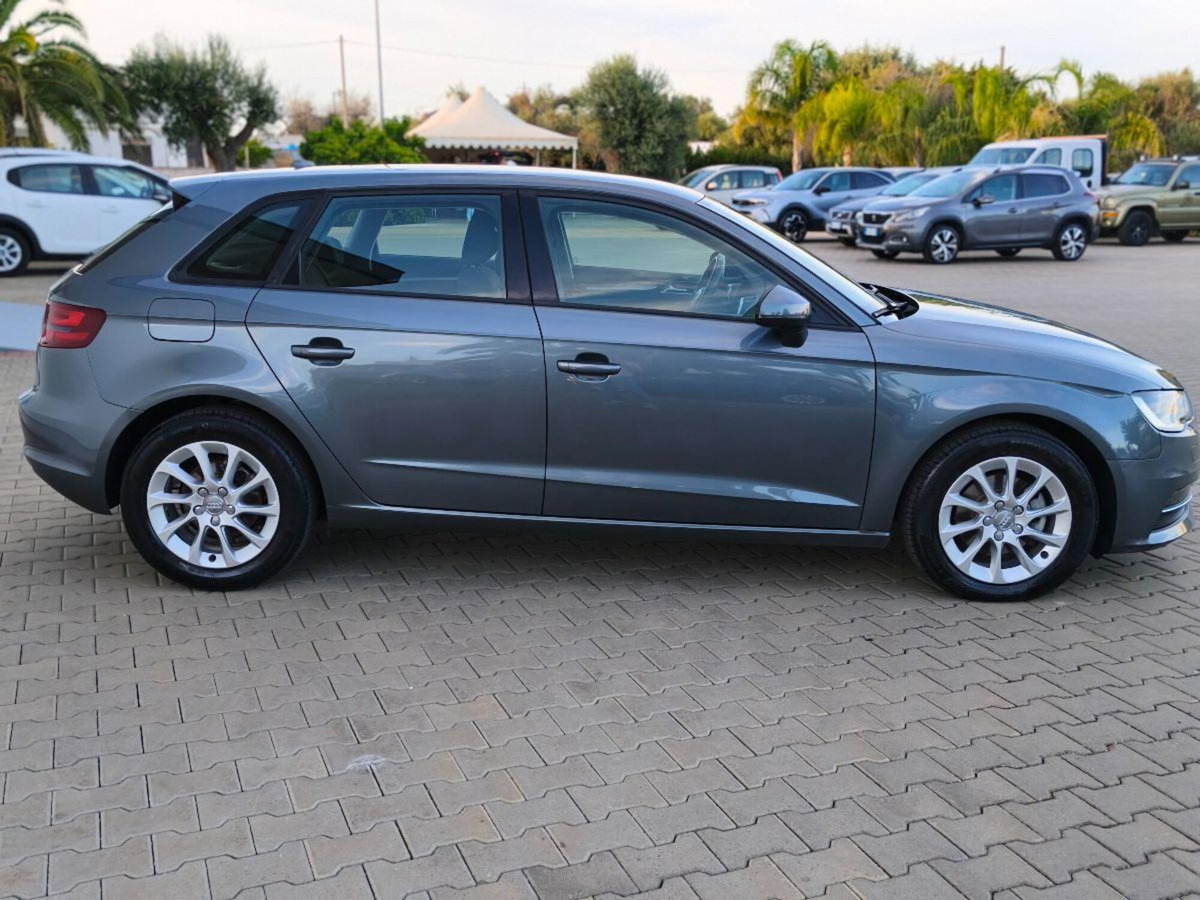 Audi A3 Sportback 1.6 TDI Ambition (4)