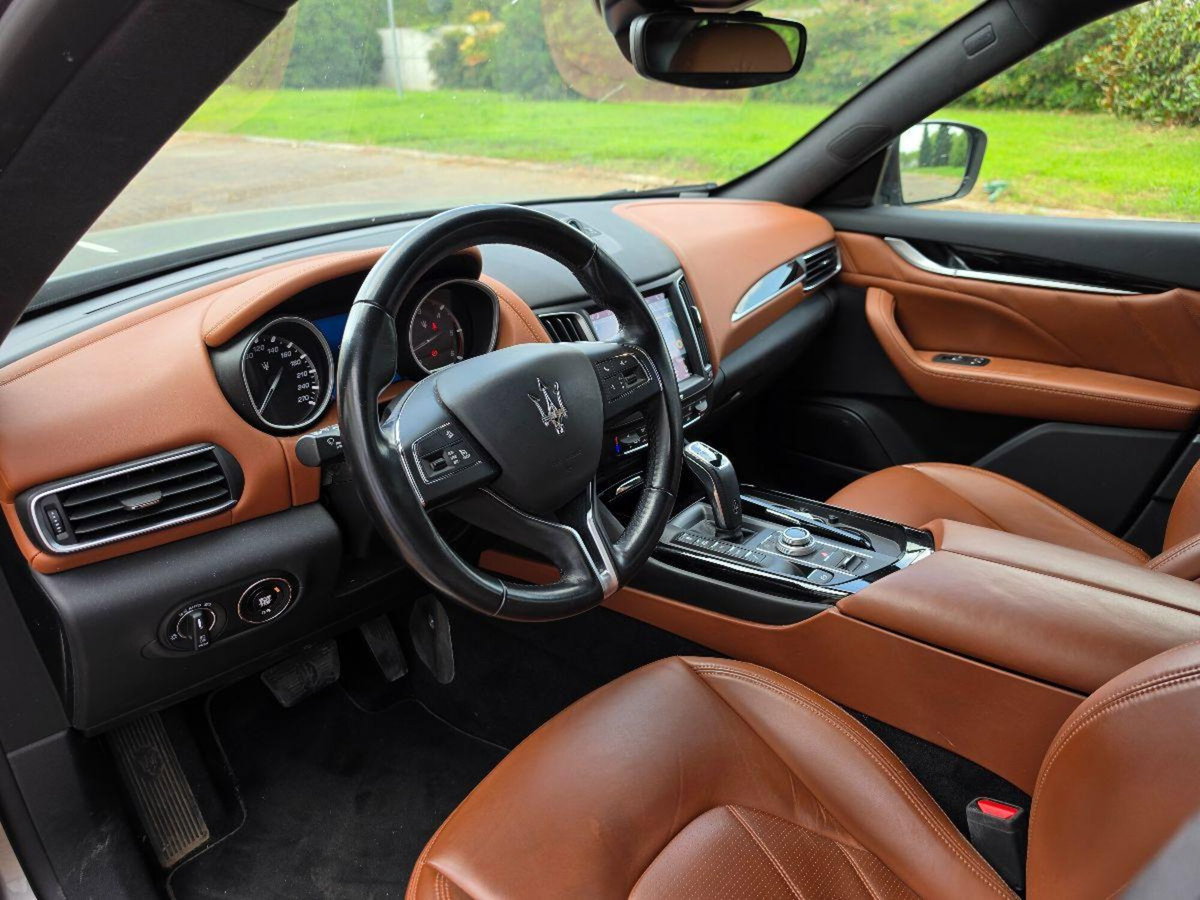 Maserati Levante Levante V6 Diesel AWD Granlusso (16)