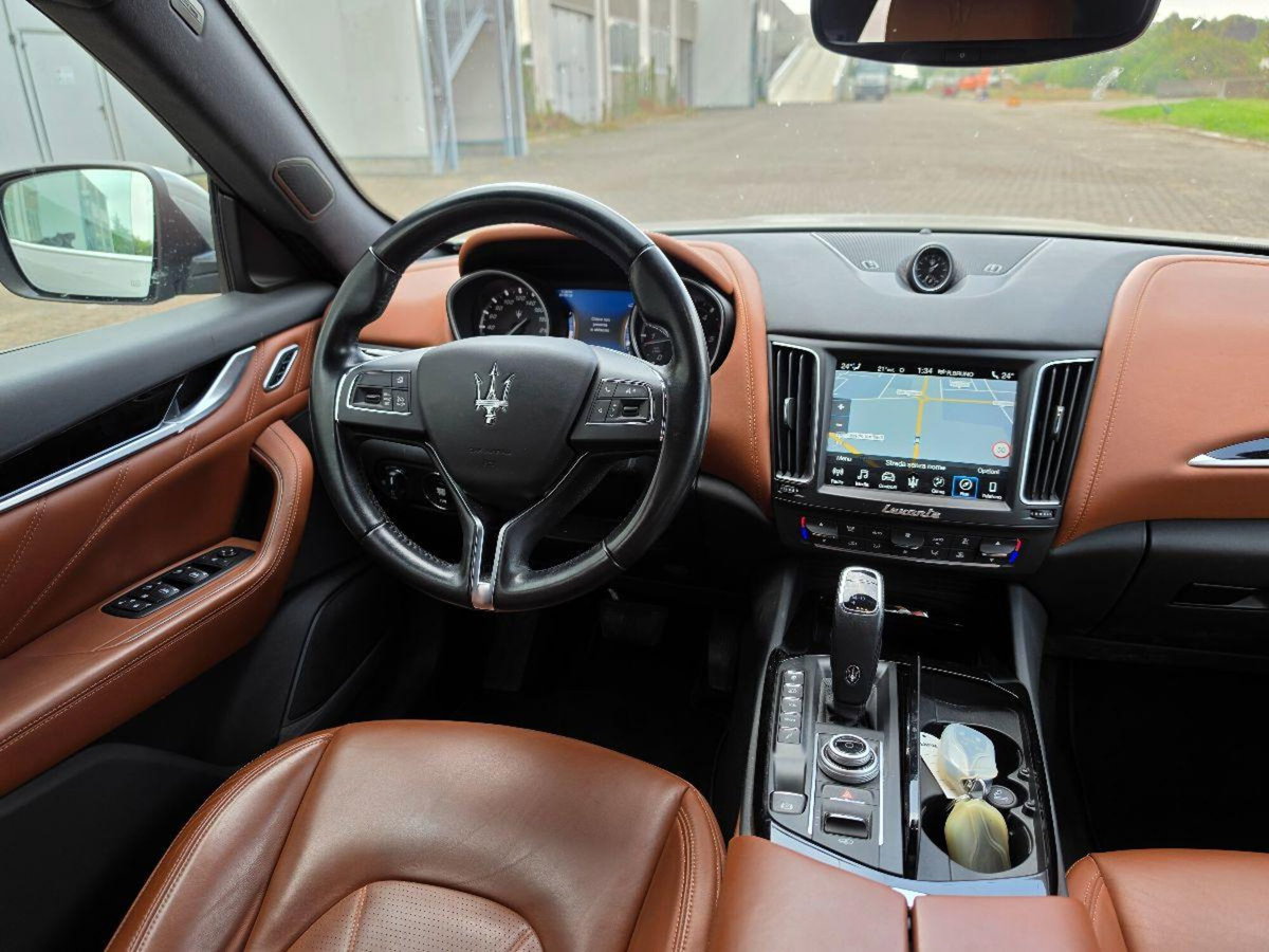 Maserati Levante Levante V6 Diesel AWD Granlusso (18)