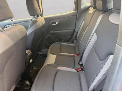 Jeep Renegade 1.3 T4 190CV PHEV 4xe AT6 Business Plus (11)