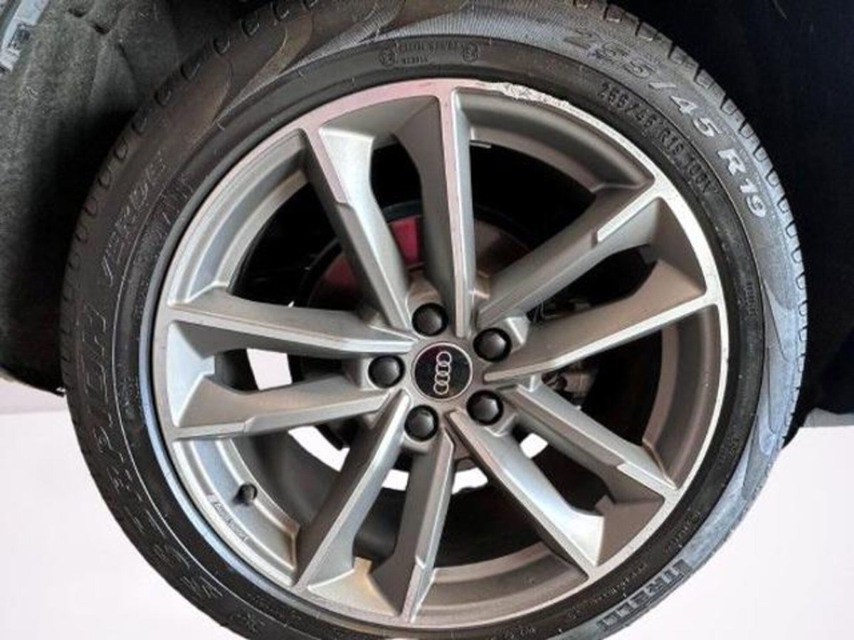 Audi Q3 Sportback 35 TDI quattro S tronic S line edition (5)