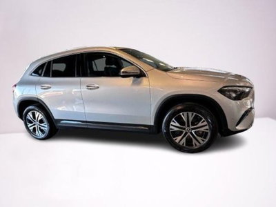 Mercedes-Benz GLA SUV 200 d Progressive Advanced Plus 4matic auto (2)