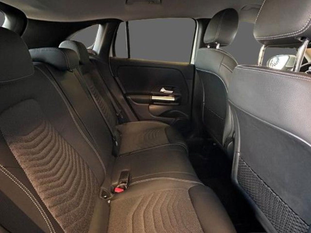 Mercedes-Benz GLA SUV 200 d Progressive Advanced Plus 4matic auto (5)