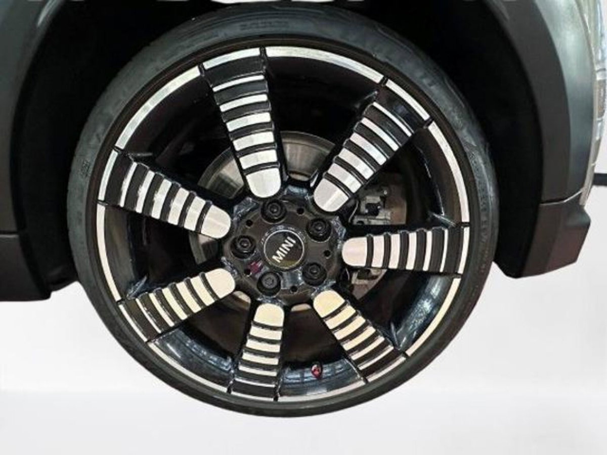 MINI Mini 2.0 Cooper S Yours (8)