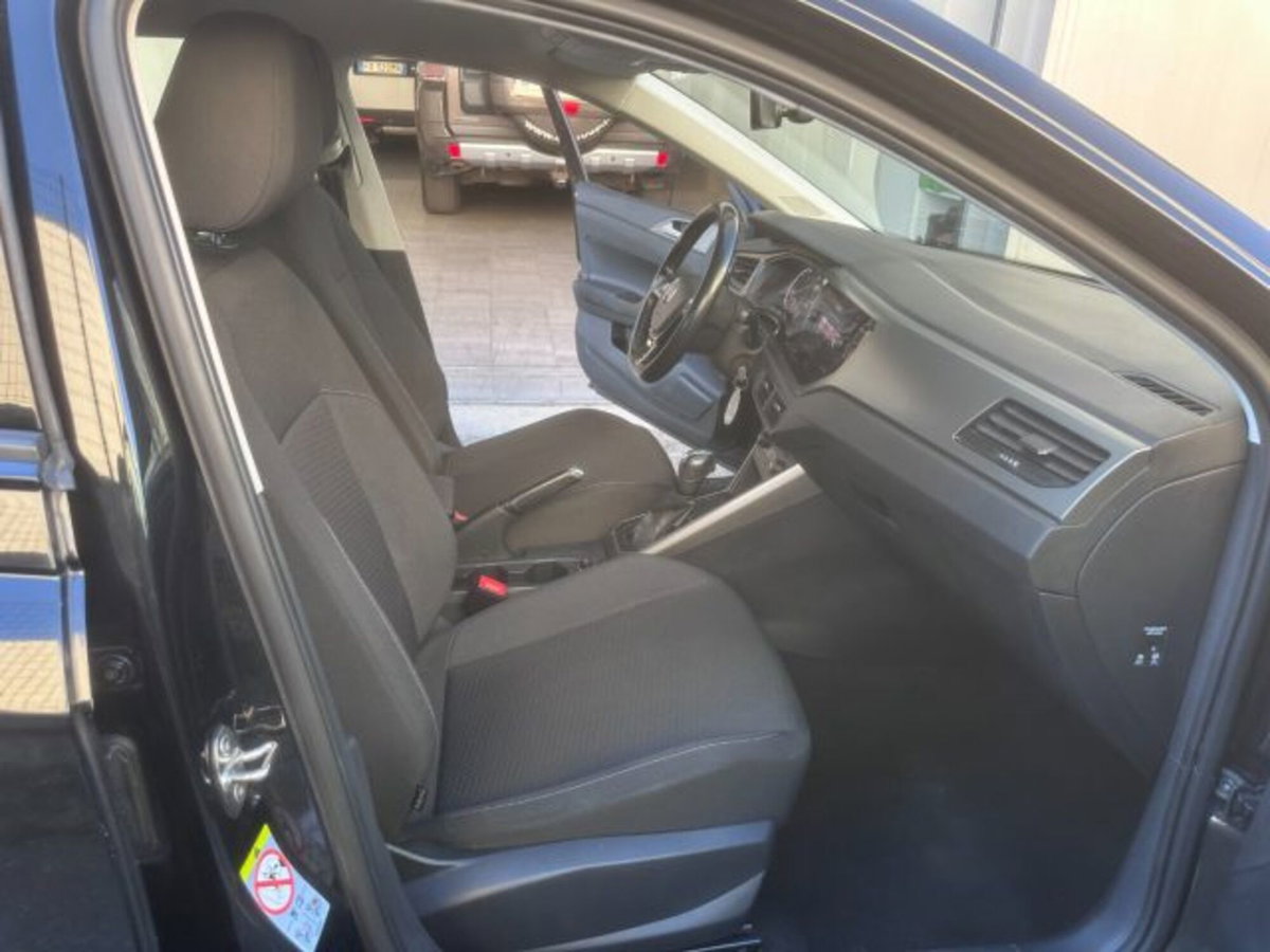 Volkswagen Polo 1.0 tsi Style 95cv dsg (9)