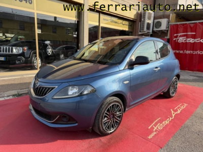 Lancia Ypsilon 1.0 FireFly 5 porte S&S Hybrid Silver Plus usata