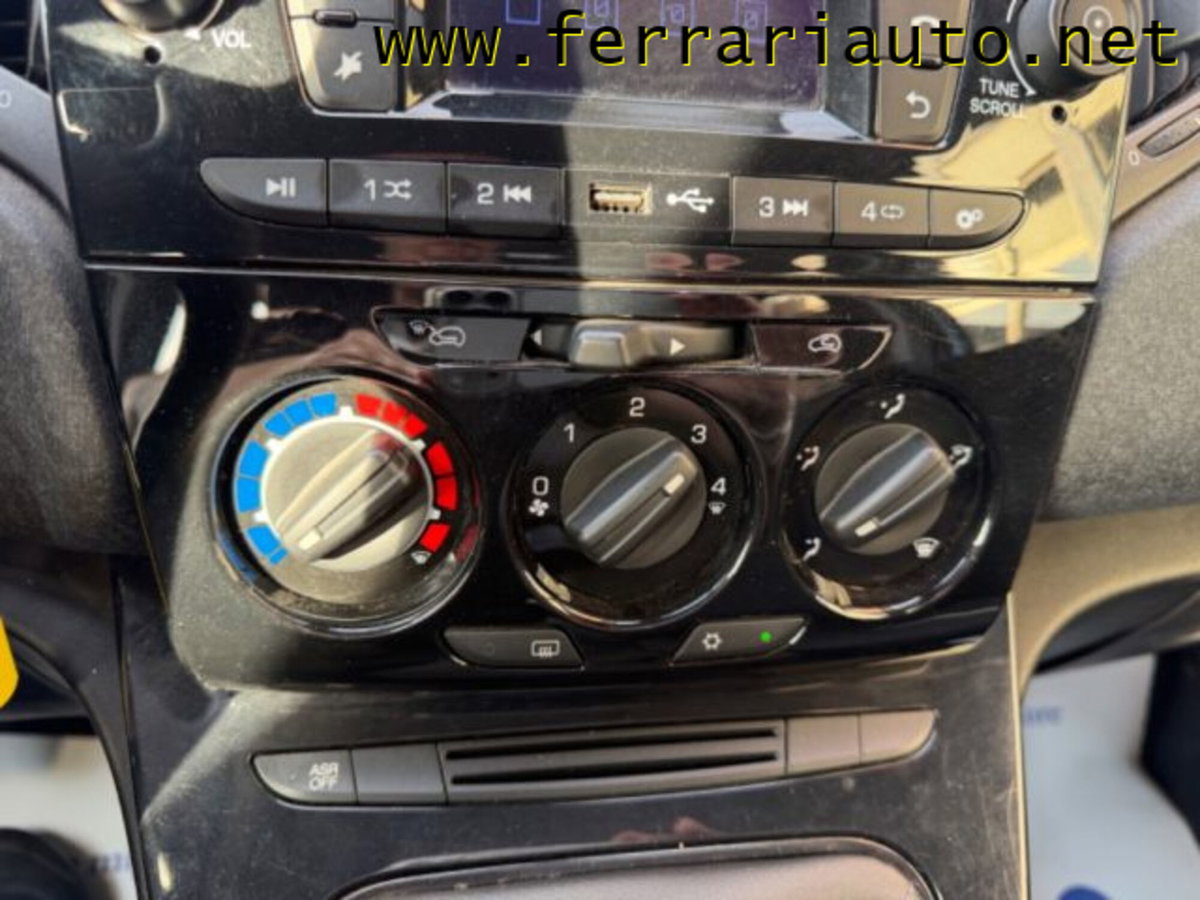 Lancia Ypsilon 1.0 FireFly 5 porte S&S Hybrid Silver Plus (12)