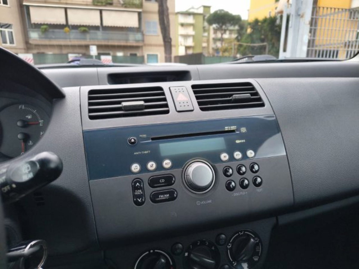 Suzuki Swift 1.3 DDiS 5p. GL (12)