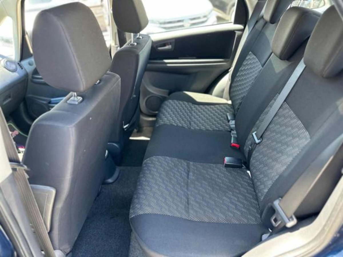 Suzuki SX4 16V Urban Line (10)