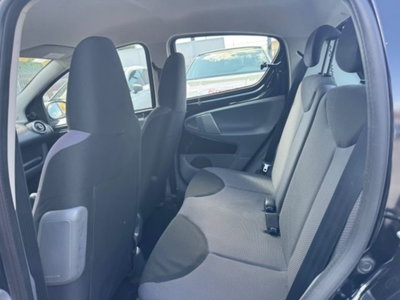 Toyota Aygo 1.0 12V VVT-i 5 porte Sol (11)