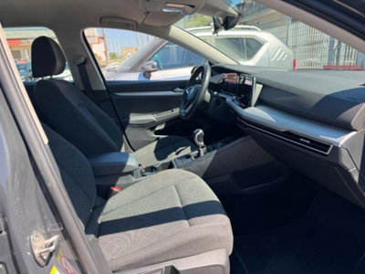 Volkswagen Golf 2.0 TDI SCR Life (14)
