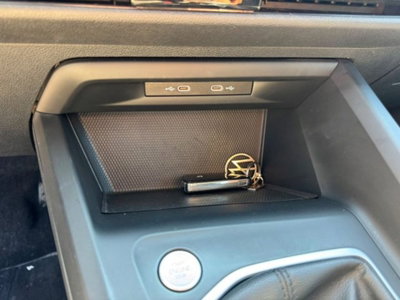 Volkswagen Golf 2.0 TDI SCR Life (18)
