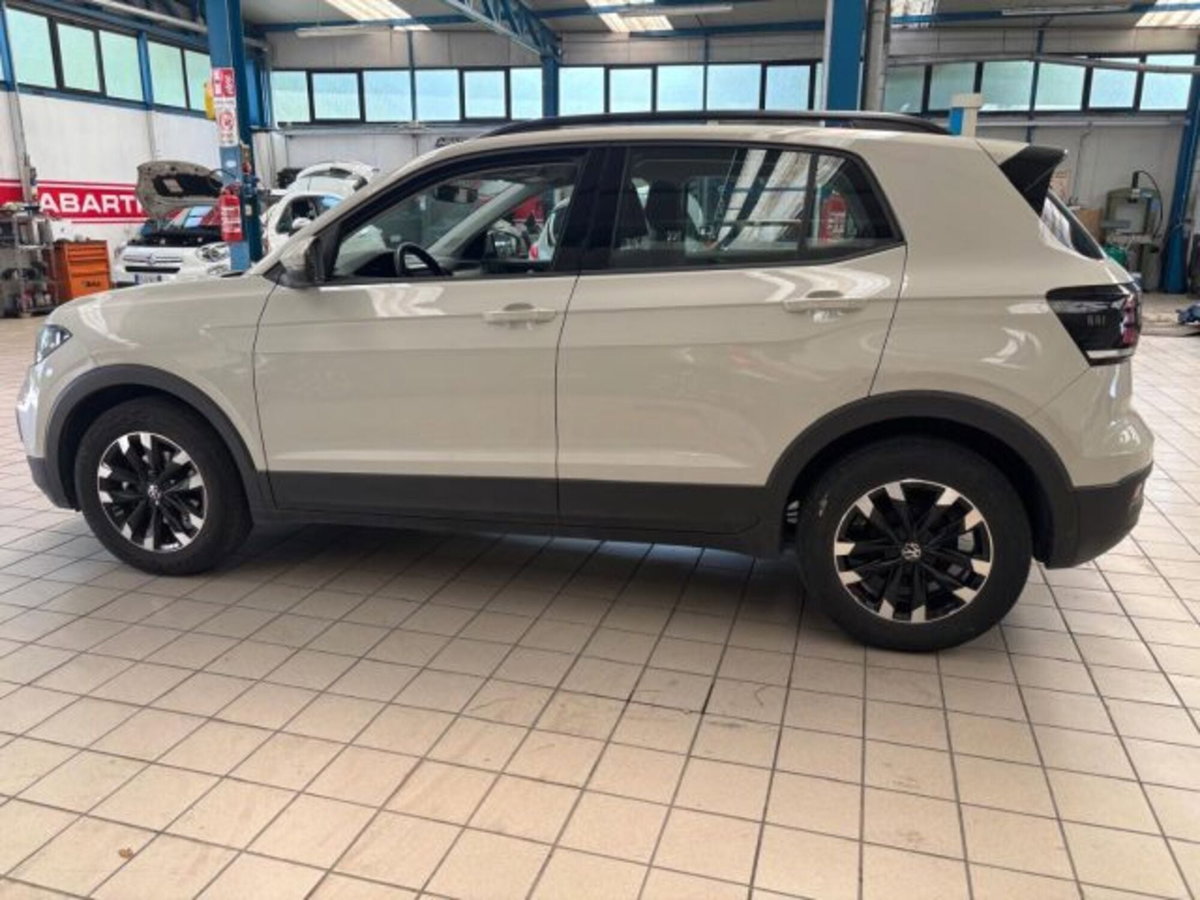 Volkswagen T-Cross 1.0 TSI Style BMT (18)