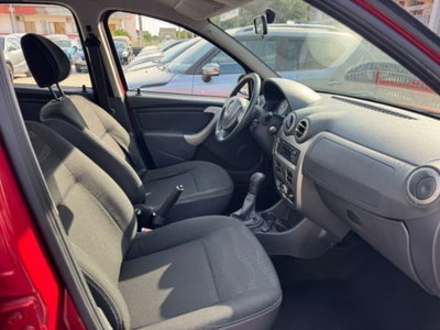 Dacia Sandero Stepway 1.6 8V 90CV (12)
