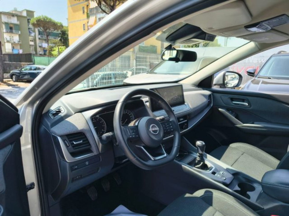 Nissan Qashqai 1.3 mhev Acenta 2wd 140cv (19)