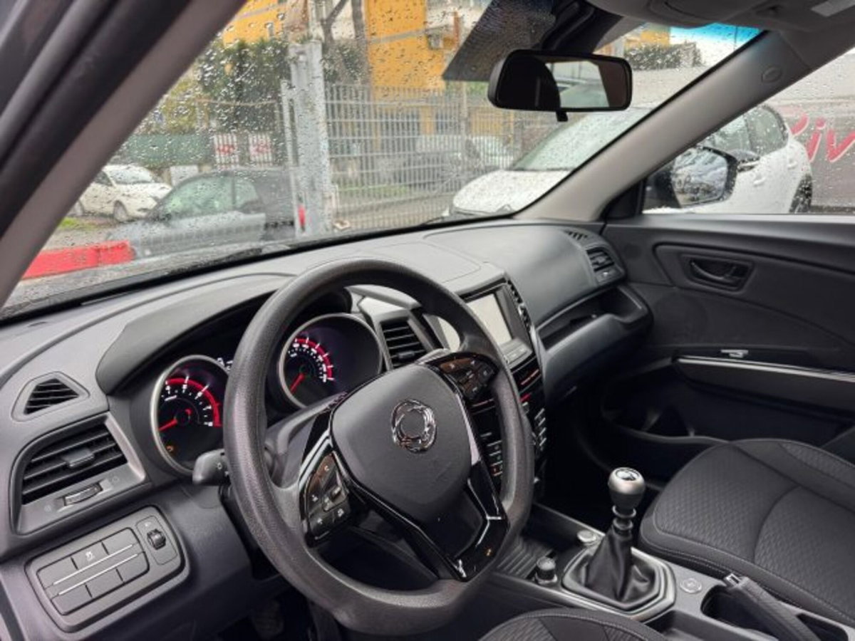 Ssangyong XLV 1.6 2WD Bi-fuel GPL Icon (13)